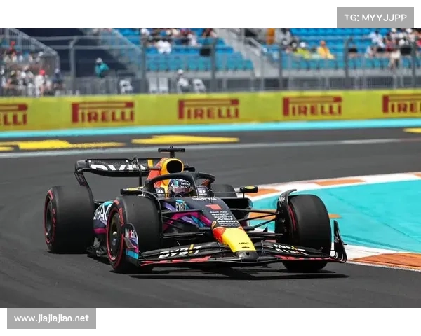 F1车队创新科技与竞技精神的完美融合探讨 F1车队创新科技与竞技精神的完美融合探讨